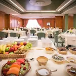 Hotel & A La Cour D'alsace By Happyculture