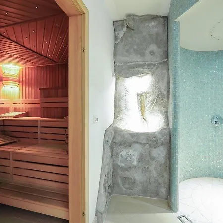 & A La Cour D'alsace By Happyculture Hotel