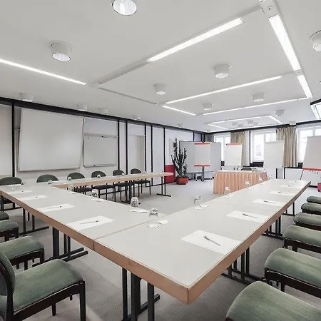 ホテル & A La Cour D'alsace By Happyculture オベルネ