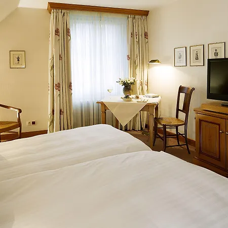 Отель & A La Cour D'alsace By Happyculture 4*