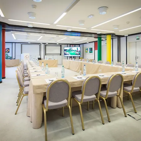 ホテル & A La Cour D'alsace By Happyculture オベルネ