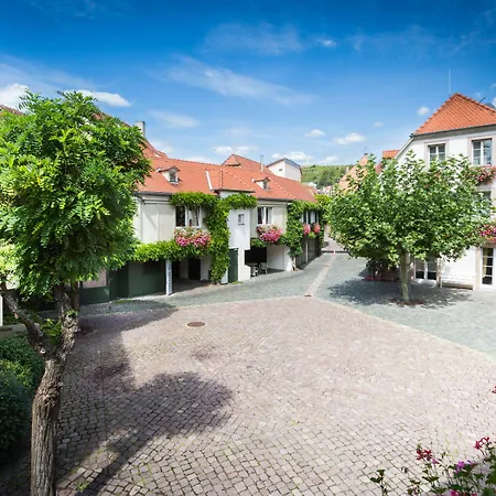 Отель & A La Cour D'alsace By Happyculture Оберне