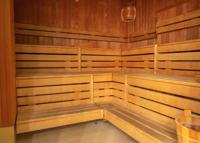 Hotel & A La Cour D'alsace By Happyculture 4*