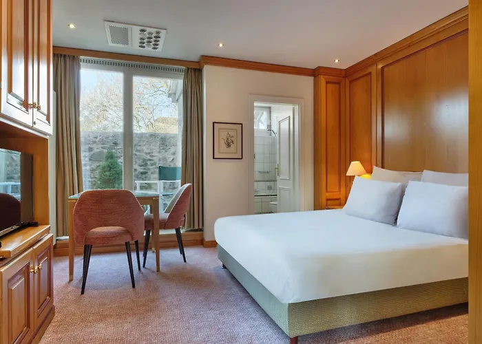 & A La Cour D'alsace By Happyculture Hotel