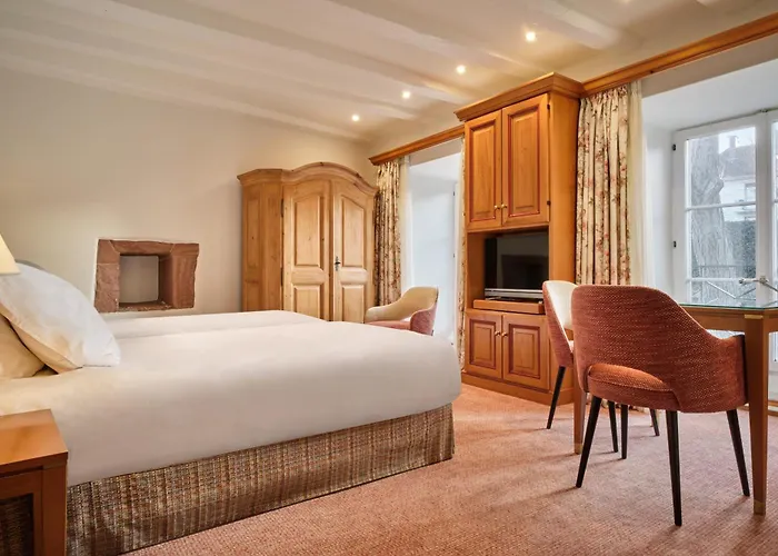 & A La Cour D'alsace By Happyculture