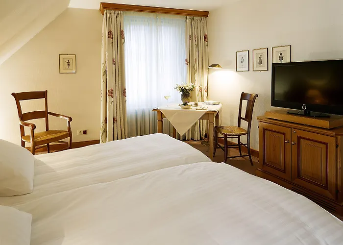 Hotel & A La Cour D'alsace By Happyculture 4*