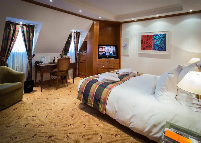 & A La Cour D'alsace By Happyculture Hotel