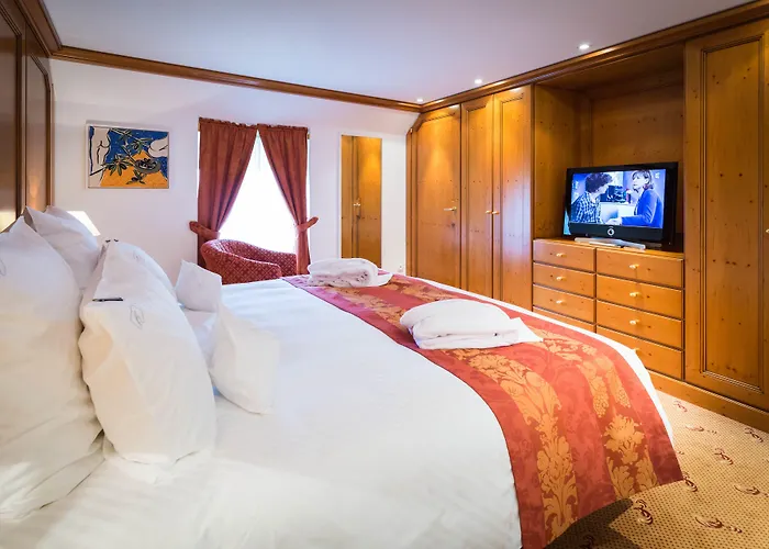 & A La Cour D'alsace By Happyculture Hotel 4*