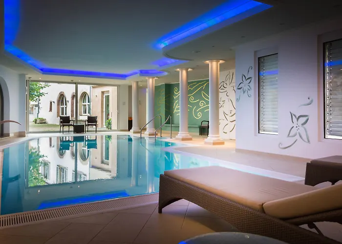 & A La Cour D'alsace By Happyculture Hotel